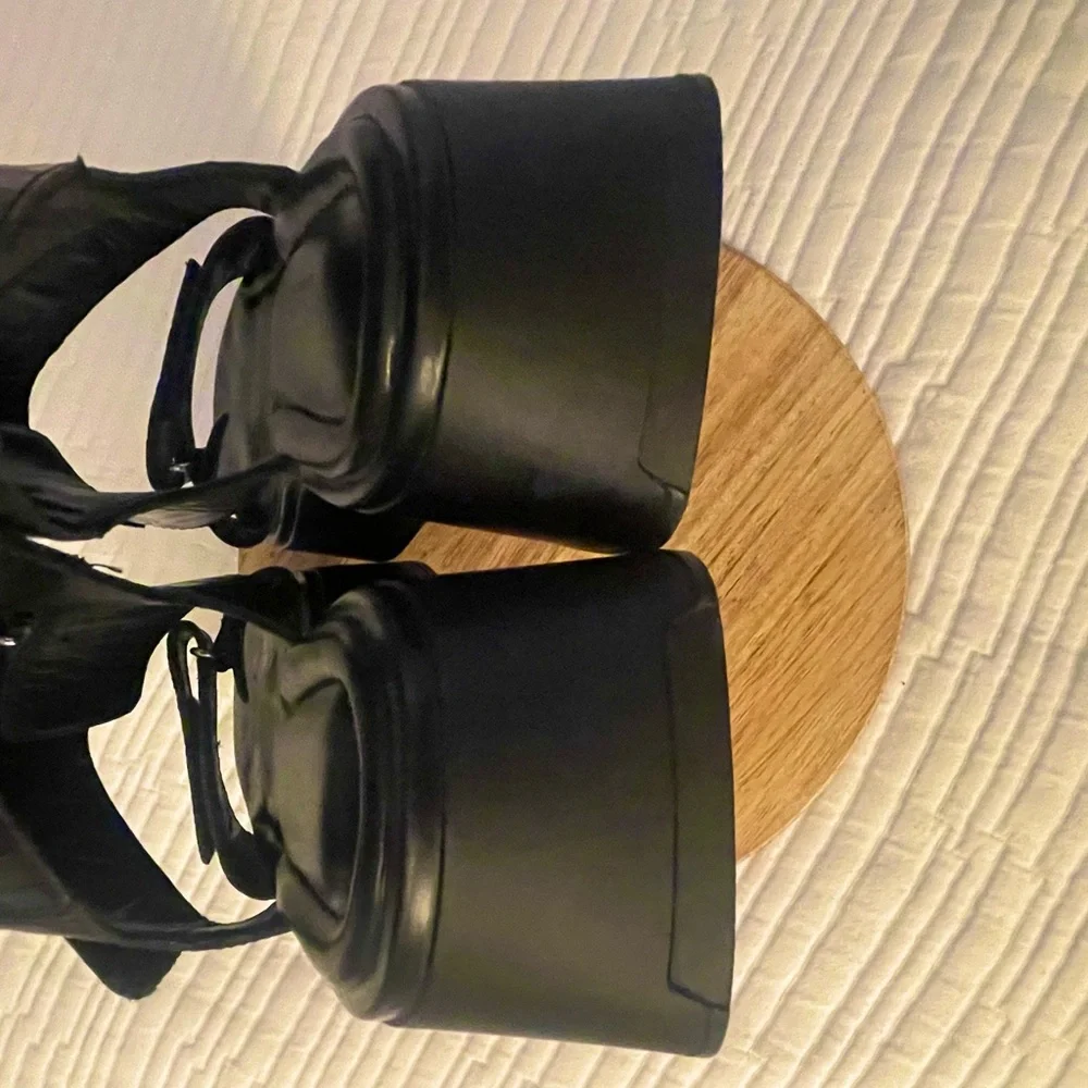 Vagabond Courtney Black Croco Platform Sandal - Picture 5 of 10